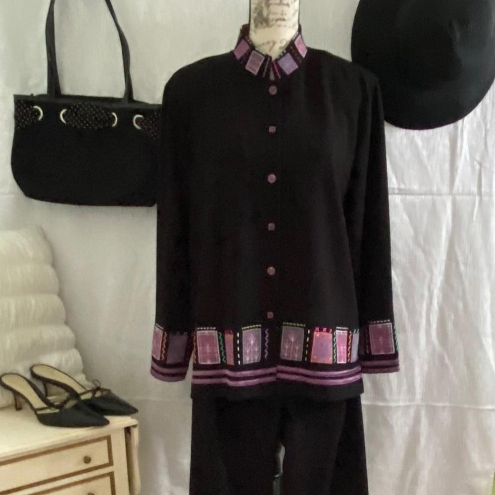Draper’s & Damons, 2 piece ladies pant set. Size L